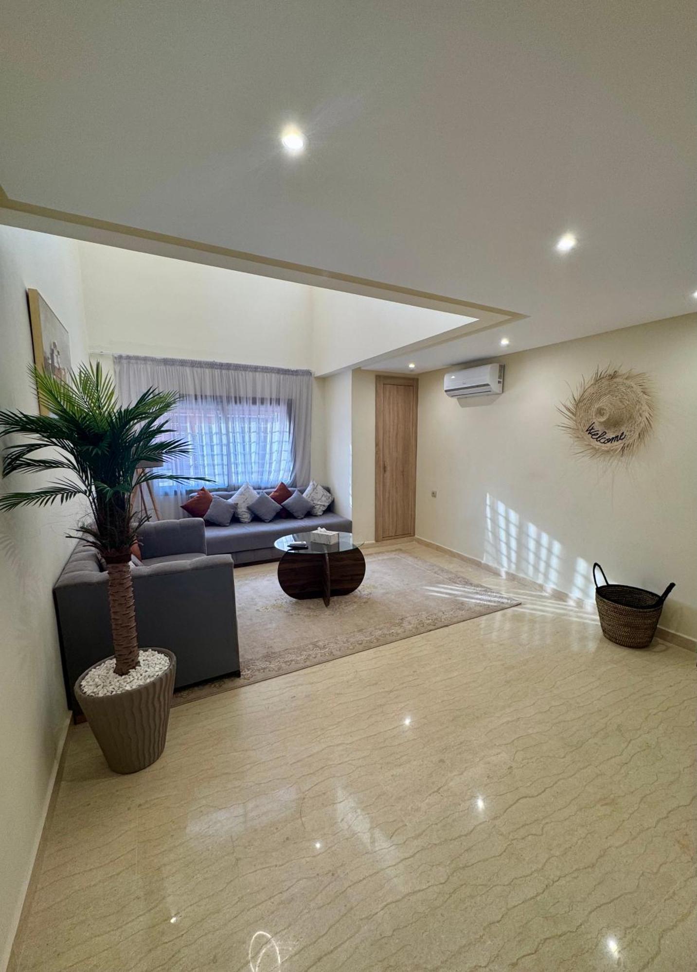 The Cosy Duplex With Gym Access & Near Mall, Palooza Apartment Marrakesh